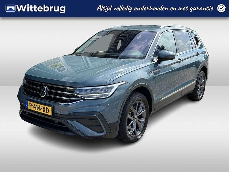 Blauw Gebruikt 2022 VW Tiguan Allspace Business SUV | € 34.950 (Goede deal) - Afbeelding 1/2