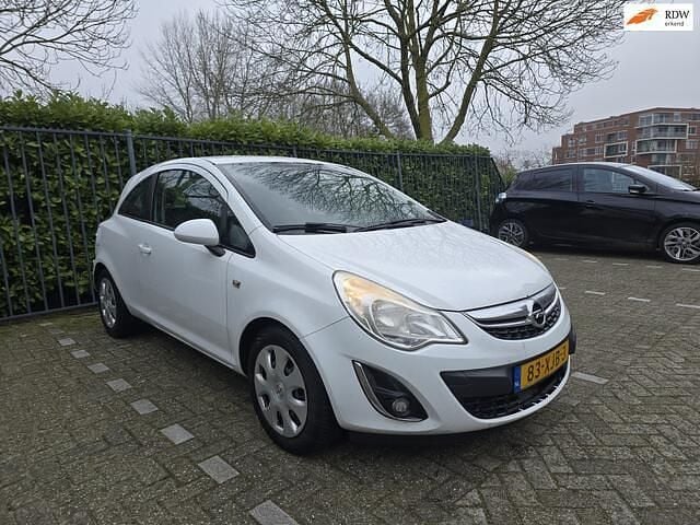 Occasion Opel Corsa Edition 95 PK (69 kW) 2012 Wit Hatchback