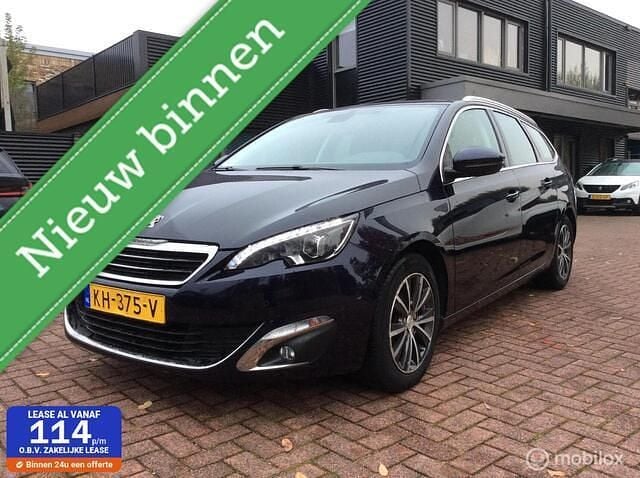 Blauw Gebruikt 2017 Peugeot 308 Allure Stationwagen | € 6.950 (Super prijs) - Afbeelding 1/4