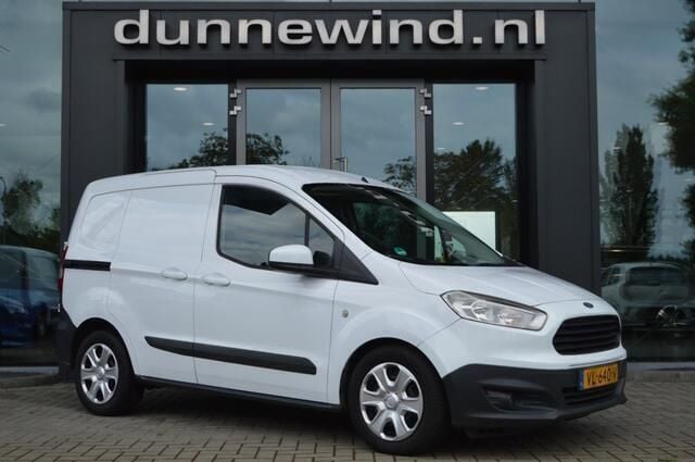 Wit Gebruikt 2015 Ford Transit Trend Van | € 5.750 (Eerlijke prijs) - Afbeelding 1/4