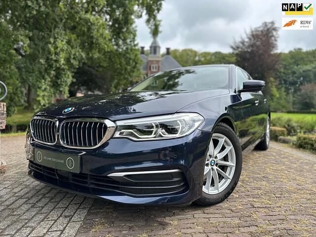 Blauw Gebruikt 2018 BMW 520 Executive Sedan | € 27.444 (Goede deal) - Afbeelding 1/4