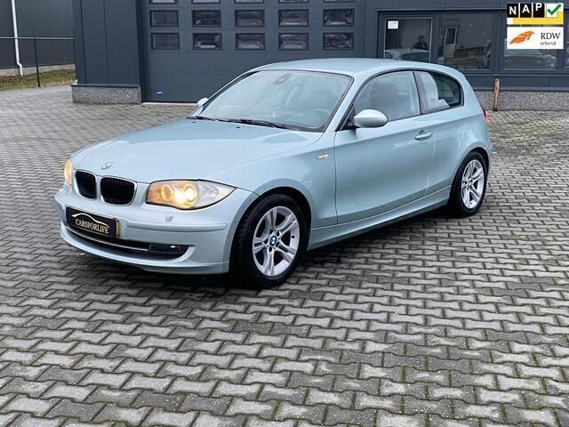 Groen, metallic lak Gebruikt 2007 BMW 120 M Sport Hatchback | € 3.500 (Goede deal) - Afbeelding 1/4