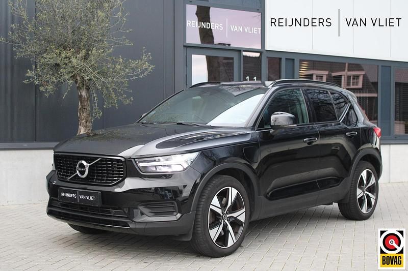 Zwart Occasion 2021 Volvo XC40 R-Design SUV | € 27.890 (Goede deal) - Afbeelding 1/4