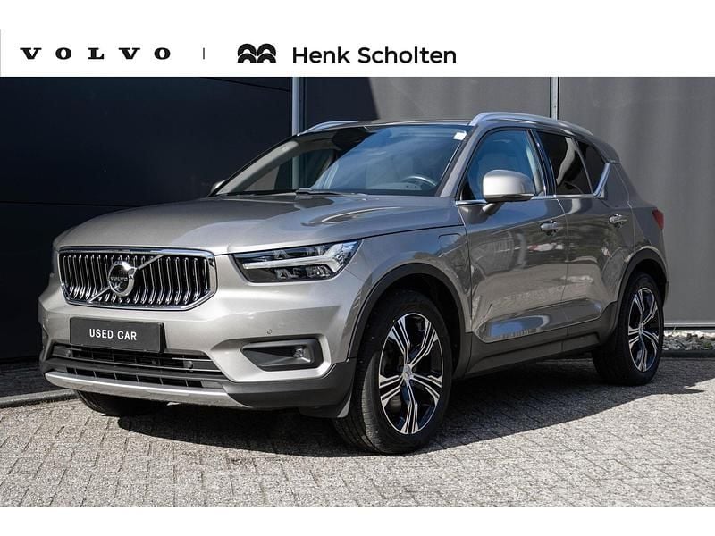 Grijs Gebruikt 2020 Volvo XC40 Inscription SUV | € 28.950 (Iets duurder) - Afbeelding 1/4