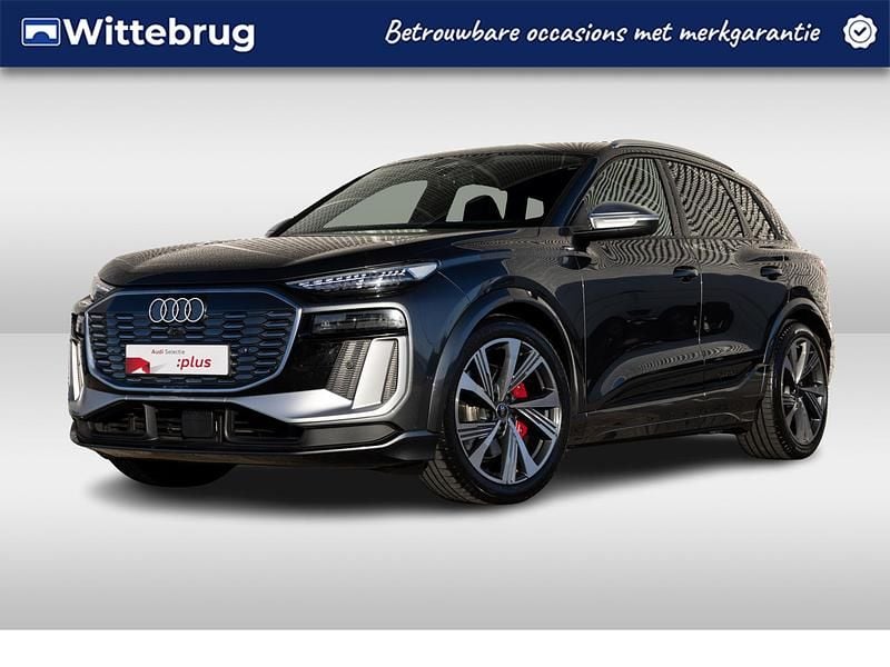 Grijs Occasion 2025 Audi SQ6 e-tron Edition .1 SUV | € 81.950 (Iets duurder) - Afbeelding 1/4