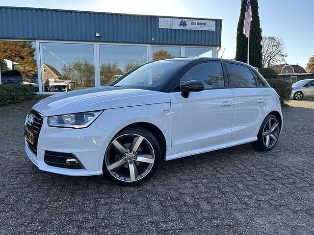 Wit Gebruikt 2016 Audi A1 Sportback S-Line Hatchback | € 12.995 (Eerlijke prijs) - Afbeelding 1/4