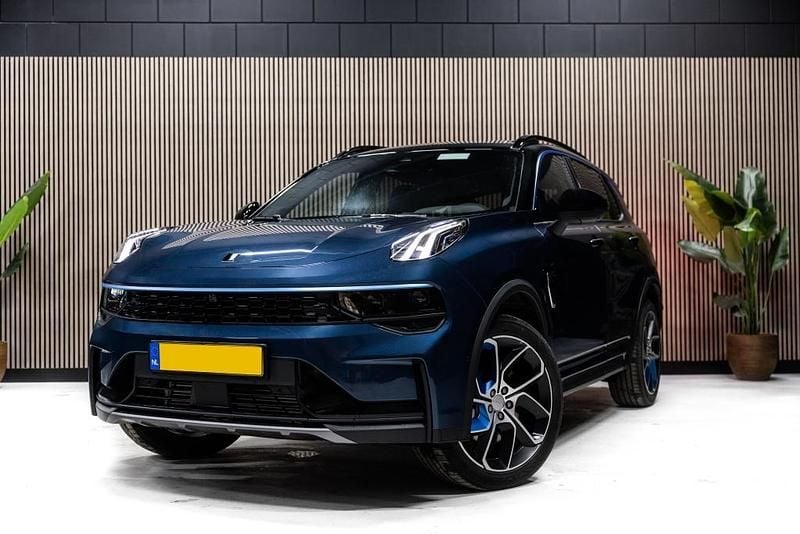 Blauw Nieuw 2025 Lynk & Co 01 SUV | € 33.950 (Eerlijke prijs) - Afbeelding 1/4