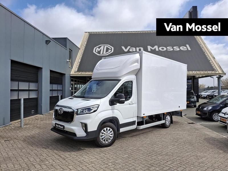 Wit Nieuw 2024 Maxus eDeliver 9 Van | € 45.994 (Duur) - Afbeelding 1/4