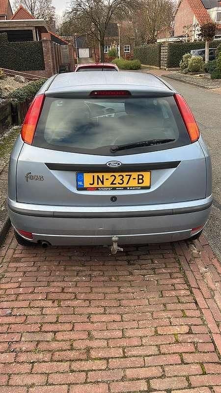 Occasion Ford Focus Trend 101 PK (74 kW) 2003 Blauw Hatchback