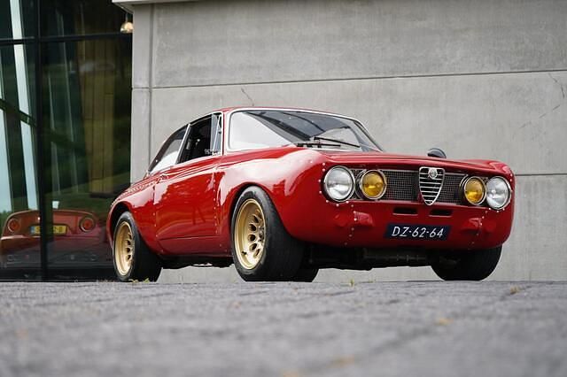 Roze Gebruikt 1972 Alfa Romeo GTA Coupé | € 54.500 - Afbeelding 1/4