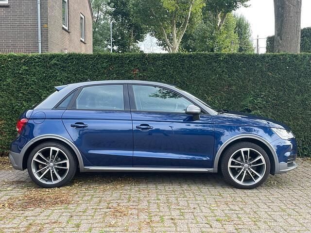 Occasion Audi A1 Sportback S-Line 95 PK (69 kW) 2017 Blauw Hatchback