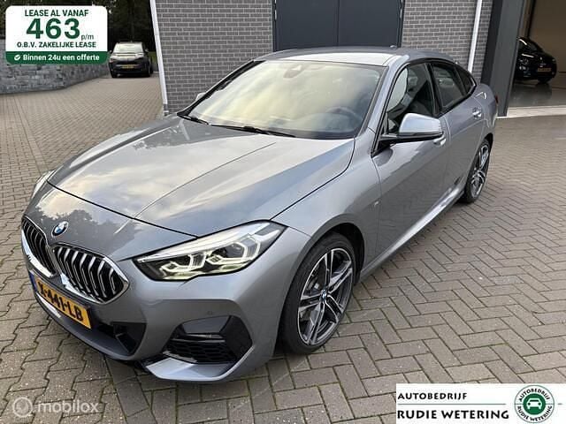 Grijs Gebruikt 2024 BMW 218 M Sport Coupé | € 34.950 (Eerlijke prijs) - Afbeelding 1/4
