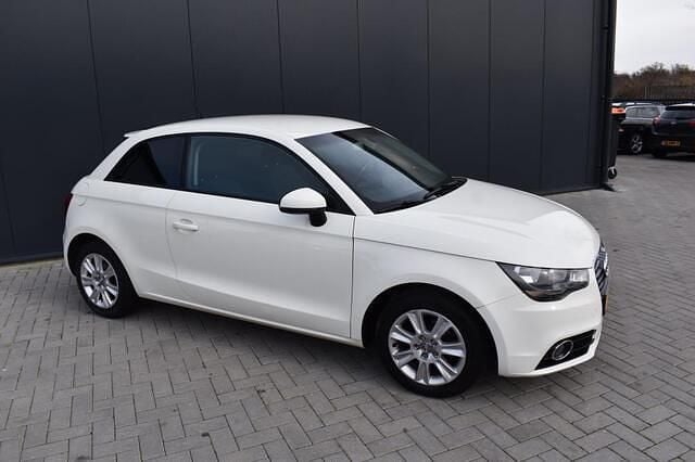 Occasion Audi A1 Attraction 86 PK (63 kW) 2011 Wit Hatchback