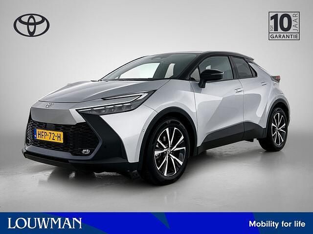 Grijs metallic Occasion 2025 Toyota C-HR Edition SUV | € 34.345 (Eerlijke prijs) - Afbeelding 1/4