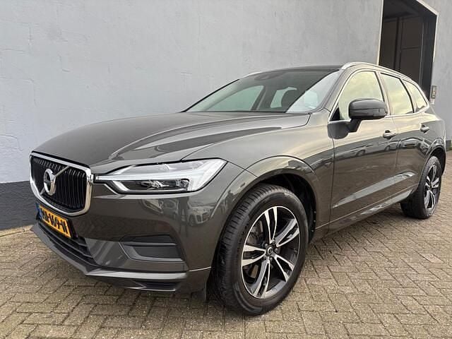 Grijs Occasion 2018 Volvo XC60 Momentum SUV | € 28.450 (Super prijs) - Afbeelding 1/4