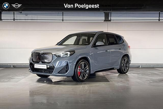 Grijs Gebruikt 2024 BMW iX1 M Sport SUV | € 55.900 (Duur) - Afbeelding 1/4