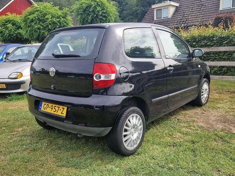 Occasion VW Fox Trendline 54 PK (39 kW) 2006 Zwart Hatchback