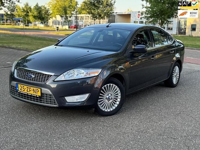 Grijs Gebruikt 2008 Ford Mondeo Titanium Sedan | € 3.150 (Eerlijke prijs) - Afbeelding 1/4