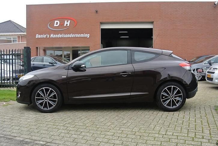 Gebruikt 2013 Renault Mégane III Bose Edition Coupé | € 2.599 (Super prijs) - Afbeelding 1/1