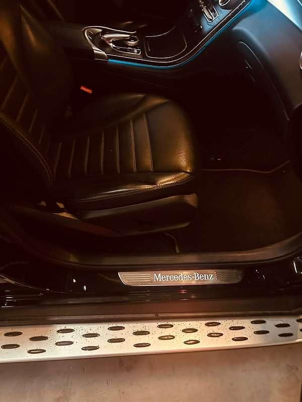 Occasion Mercedes GLC250 204 PK (150 kW) 2017 Zwart Stationwagen