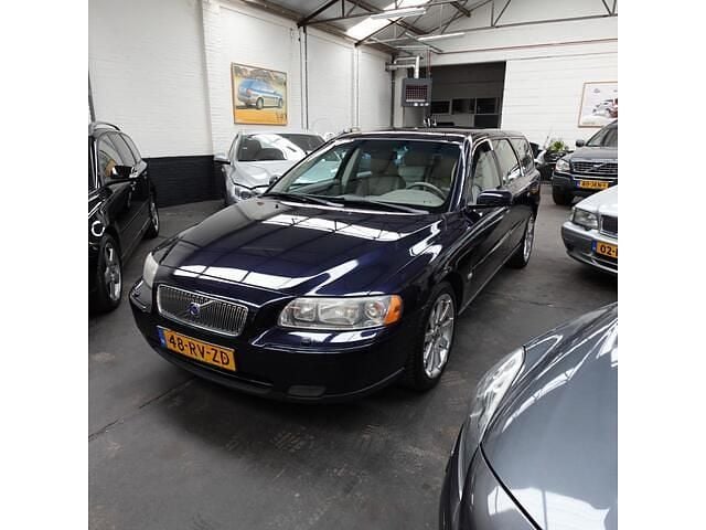 Occasion Volvo V70 Momentum 185 PK (136 kW) 2005 Blauw (metallic) Stationwagen