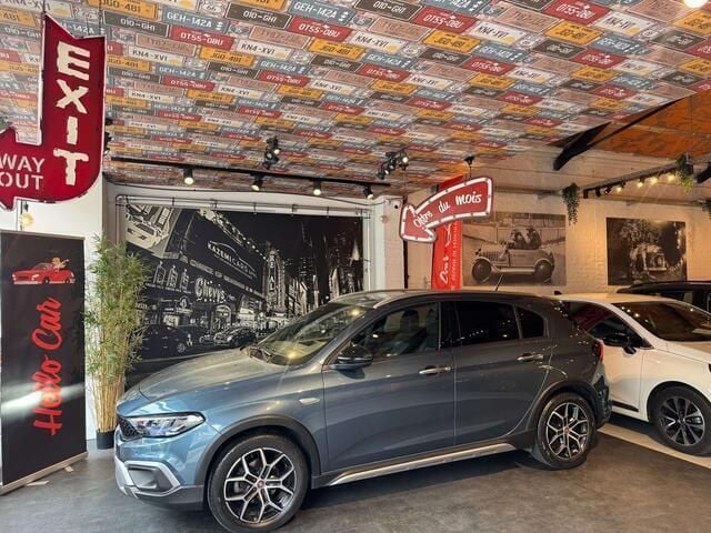 Blauw Gebruikt 2021 Fiat Tipo Cross Sedan | € 14.490 (Goede deal) - Afbeelding 1/4