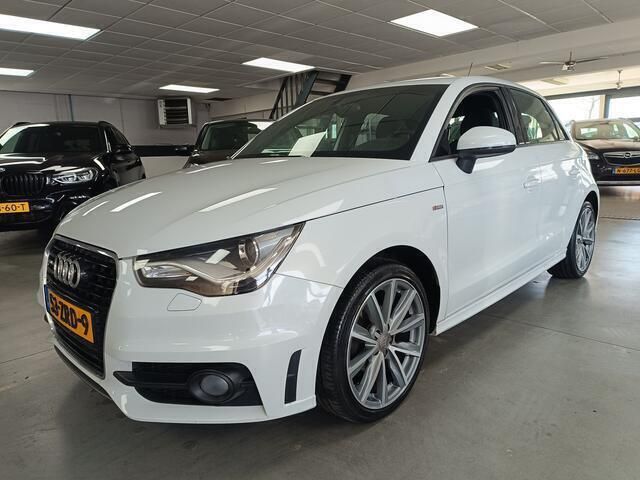 Wit Gebruikt 2013 Audi A1 Sportback Proline Hatchback | € 11.450 (Eerlijke prijs) - Afbeelding 1/4