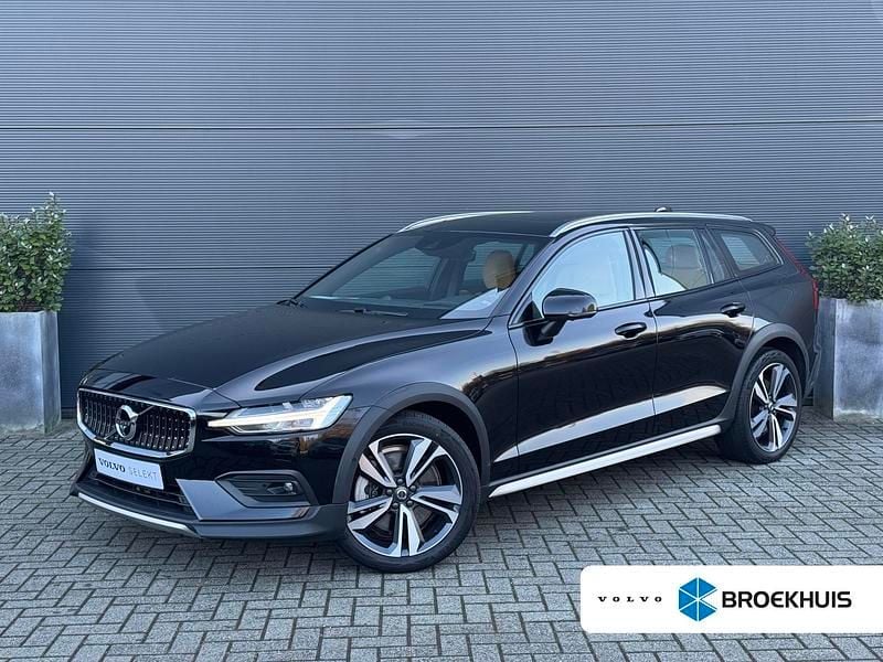 Occasion Volvo V60 CC Pro 2021 Zwart Stationwagen