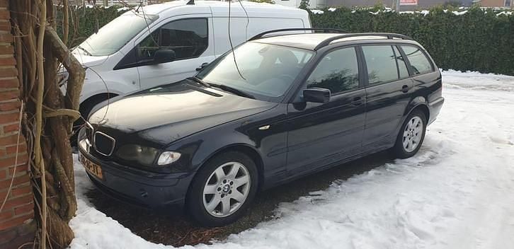 Occasion 2002 BMW 320 Stationwagen | € 1.250 - Afbeelding 1/4