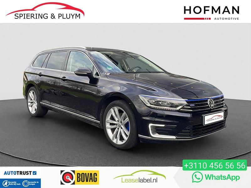 Zwart Occasion 2016 VW Passat GTE Stationwagen | € 15.695 (Eerlijke prijs) - Afbeelding 1/4