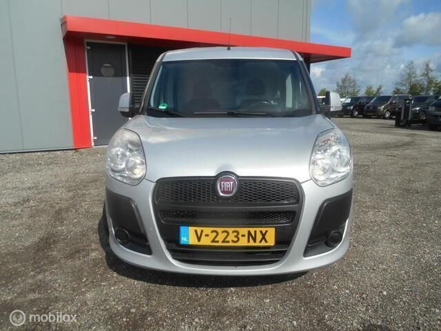 Occasion Fiat Doblò 90 PK (66 kW) 2015 Grijs MPV