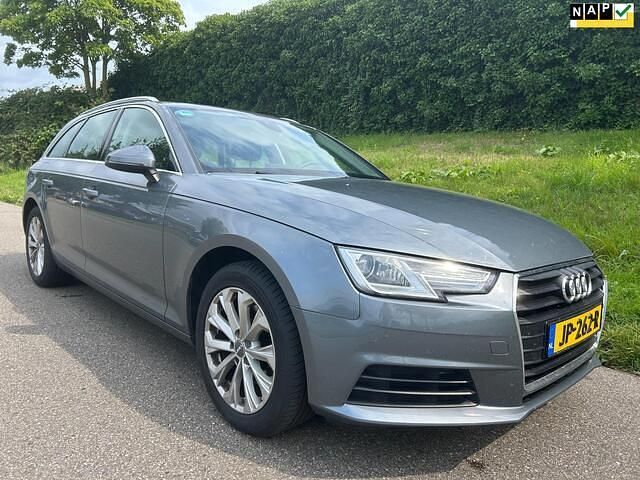 Grijs Gebruikt 2016 Audi A4 Premium Stationwagen | € 14.950 (Eerlijke prijs) - Afbeelding 1/4