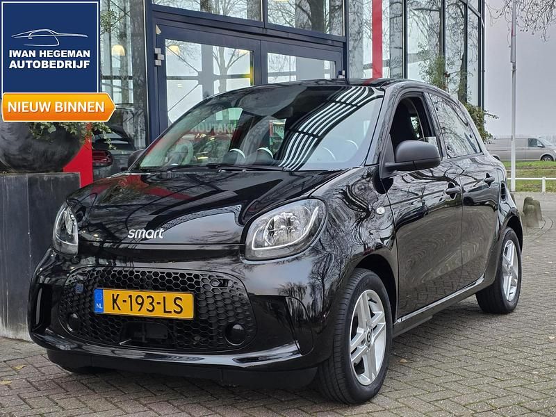 Zwart Gebruikt 2020 Smart ForFour Electric Drive Hatchback | € 8.990 - Afbeelding 1/3