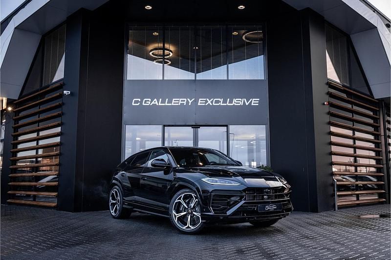 Zwart Occasion 2025 Lamborghini Urus SUV | € 349.995 - Afbeelding 1/4