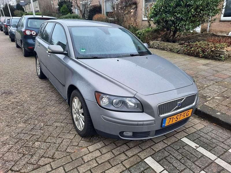 Zilver Gebruikt 2006 Volvo V50 Stationwagen | € 2.400 (Eerlijke prijs) - Afbeelding 1/4