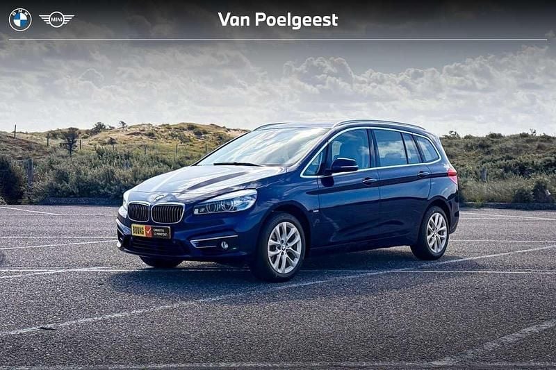 Imperialblau brillianteffect metallic (blauw metallic) Gebruikt 2018 BMW 218 Gran Tourer Executive MPV | € 21.900 (Eerlijke prijs) - Afbeelding 1/4