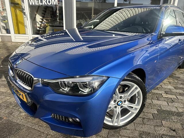 Occasion BMW 318 M Sport 136 PK (100 kW) 2019 Blauw (metallic) Stationwagen