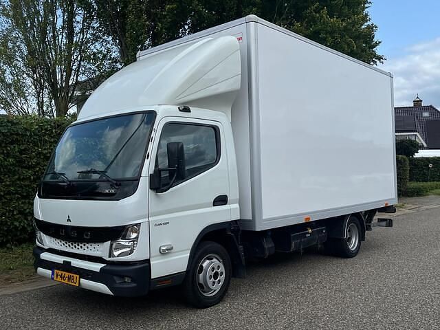 Wit Gebruikt 2022 Mitsubishi Canter Van | € 29.950 - Afbeelding 1/4