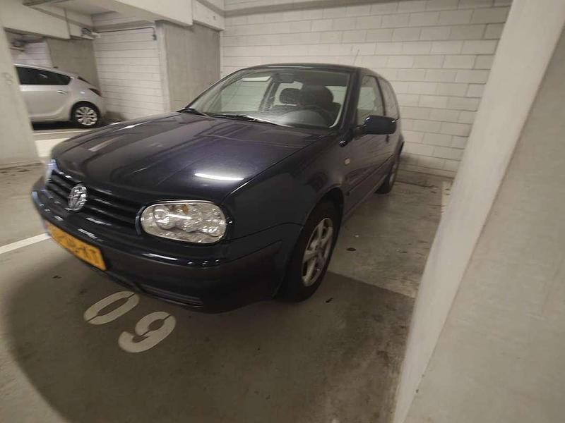 Blauw Gebruikt 1999 VW Golf IV Hatchback | € 1.250 (Duur) - Afbeelding 1/4