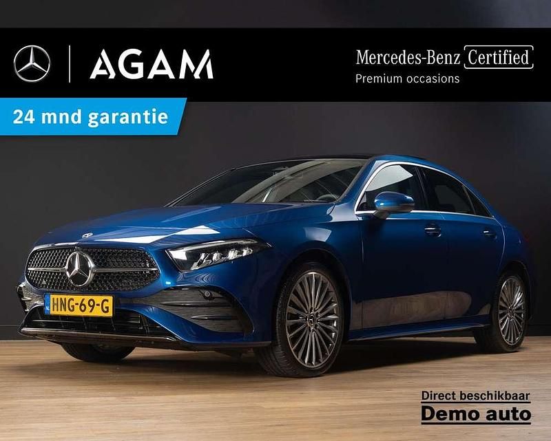 Occasion Mercedes A250 AMG line 163 PK (119 kW) 2025 Blauw, metallic lak Sedan