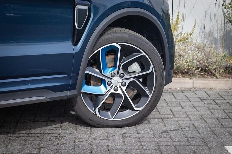 Blauw Gebruikt 2023 Lynk & Co 01 SUV | € 28.394 (Eerlijke prijs) - Afbeelding 1/1
