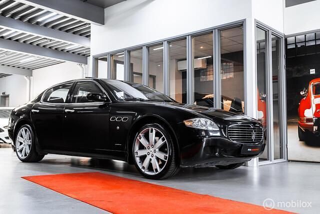 Zwart Gebruikt 2007 Maserati Quattroporte Sedan | € 32.500 - Afbeelding 1/4