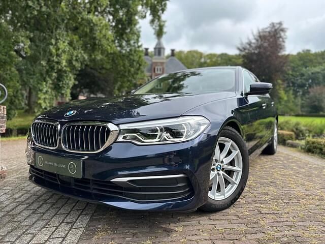 Blauw Gebruikt 2018 BMW 520 Executive Sedan | € 26.888 (Goede deal) - Afbeelding 1/4