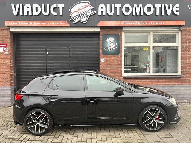 Occasion Seat Leon FR 150 PK (110 kW) 2017 Zwart Hatchback