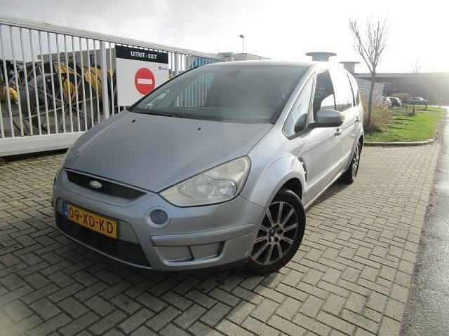 Grijs Gebruikt 2007 Ford S-MAX S MPV | € 1.950 (Super prijs) - Afbeelding 1/4