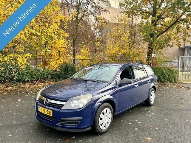 Blauw, metallic lak Gebruikt 2006 Opel Astra Business Stationwagen | € 1.999 (Eerlijke prijs) - Afbeelding 1/4