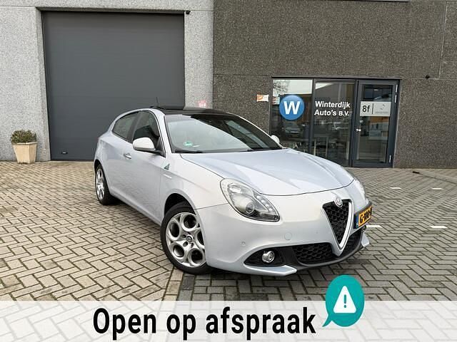 Grijs Occasion 2016 Alfa Romeo Giulietta Super Hatchback | € 10.950 (Eerlijke prijs) - Afbeelding 1/4