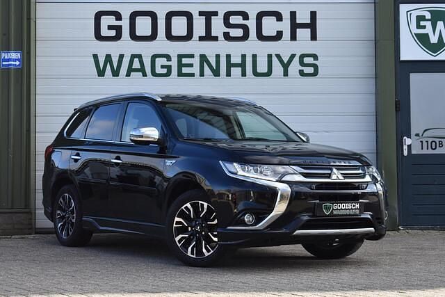 Occasion Mitsubishi Outlander Instyle 121 PK (88 kW) 2015 Zwart SUV