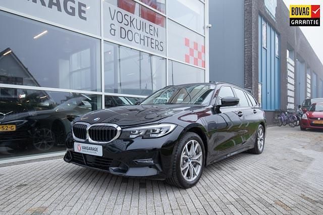 Occasion BMW 330 Sport Line 291 PK (214 kW) 2021 Zwart Stationwagen