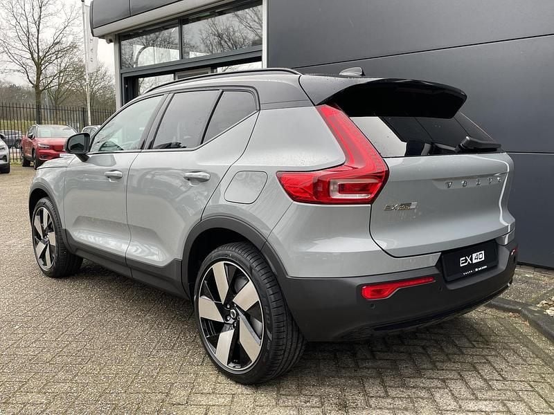Nieuw Volvo EX40 Plus 185 kW (252 PK) 2025 Grijs SUV
